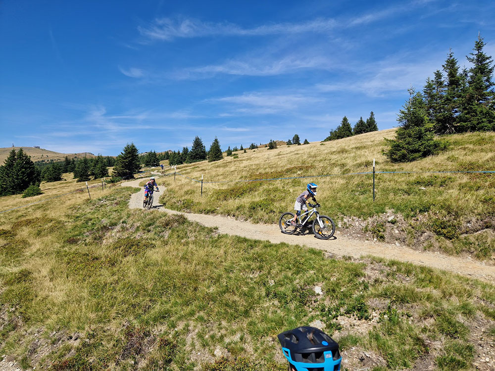 wexltrails 2 biker am trail zur vorauer schwaig