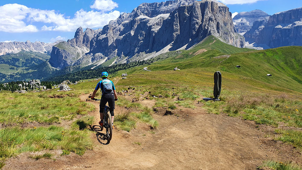 mountainbiker blick ins val lasties