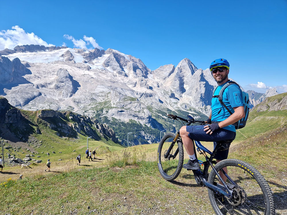 Mountainbiker mit Marmolada